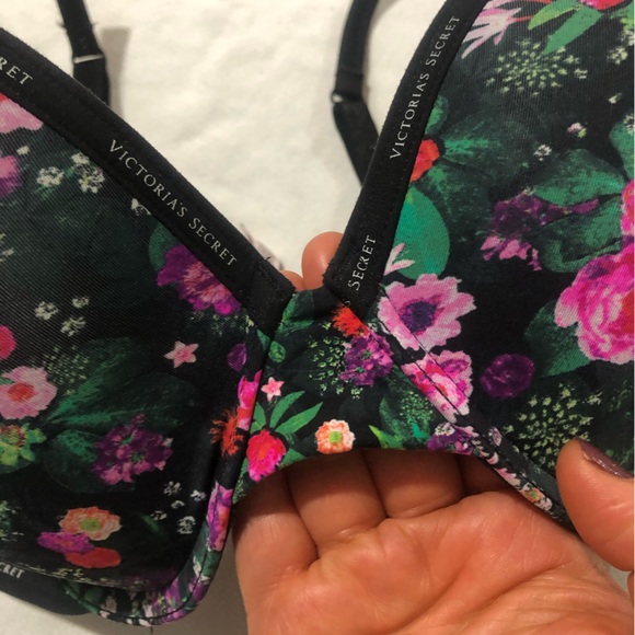 Victoria Secrets floral t shirt full coverage push up bra size 34 DD. - Picture 10 of 13